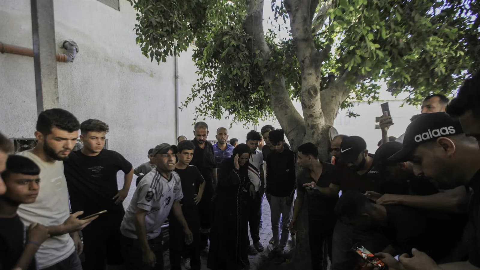 Tres palestinos murieron en nuevos ataques israelíes contra Gaza pese al alto el fuego