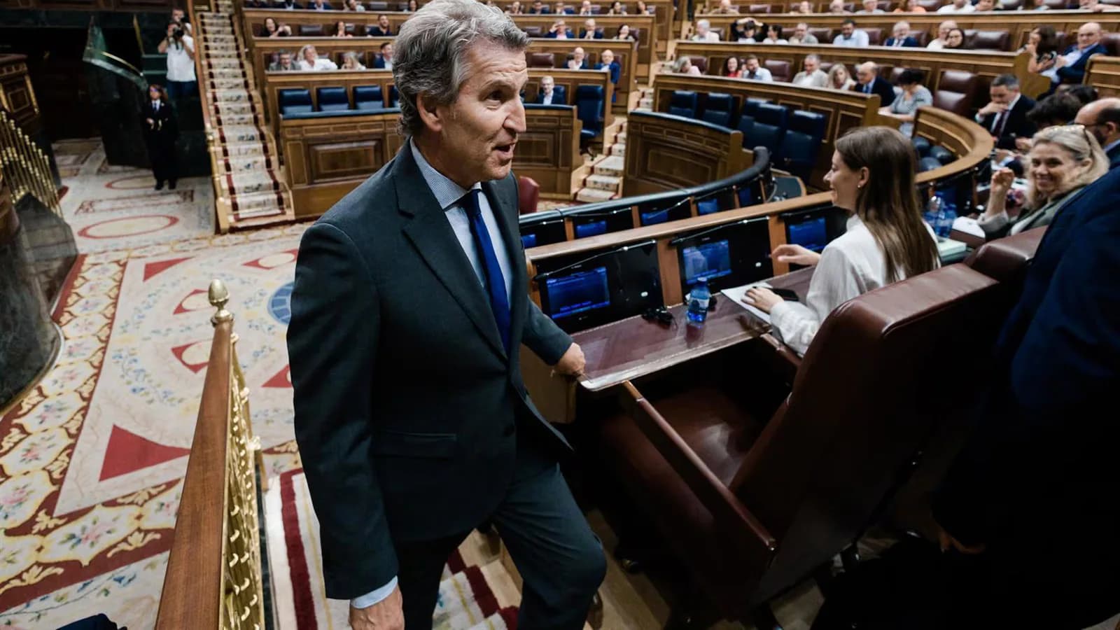 El PSOE busca que el Congreso exija a Feijóo más datos sobre su patrimonio e ingresos