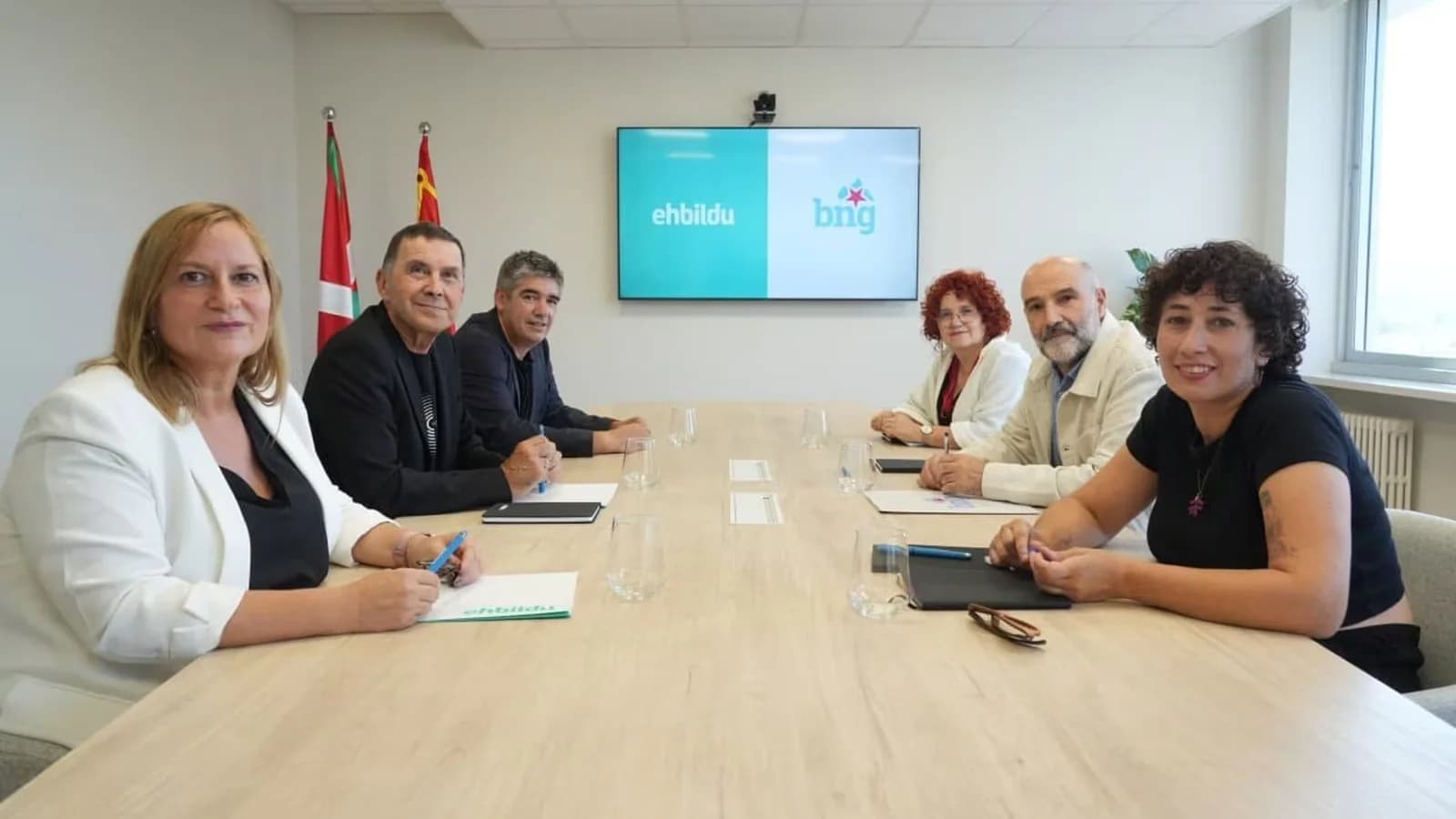 EH Bildu y BNG alertan sobre una creciente amenaza autoritaria en España