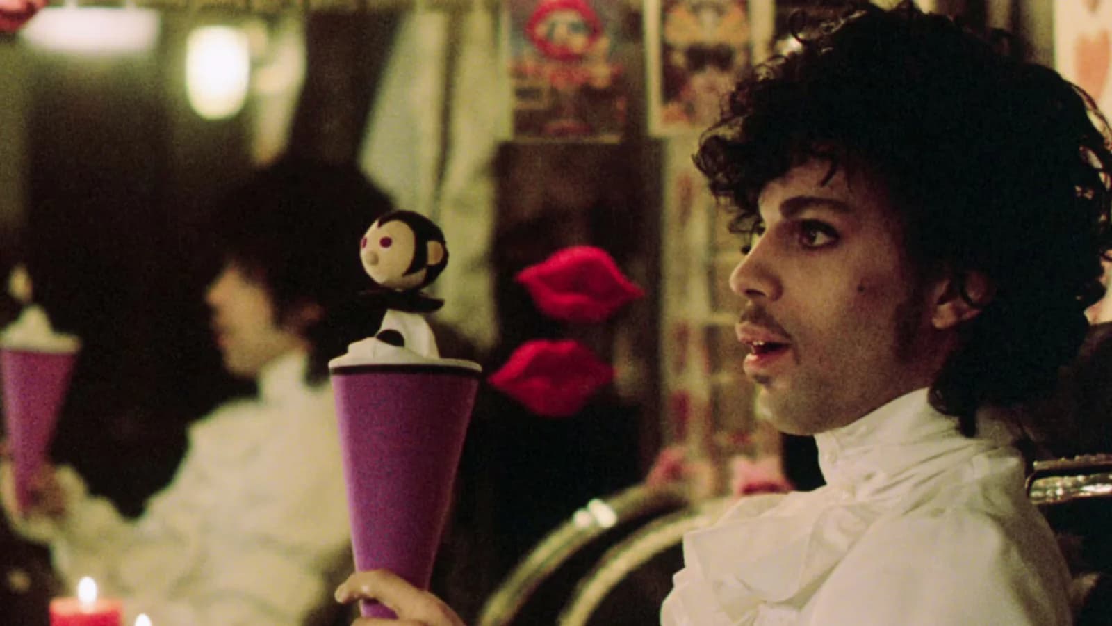 Una remera de Prince y los recuerdos que no entran en ninguna depuración