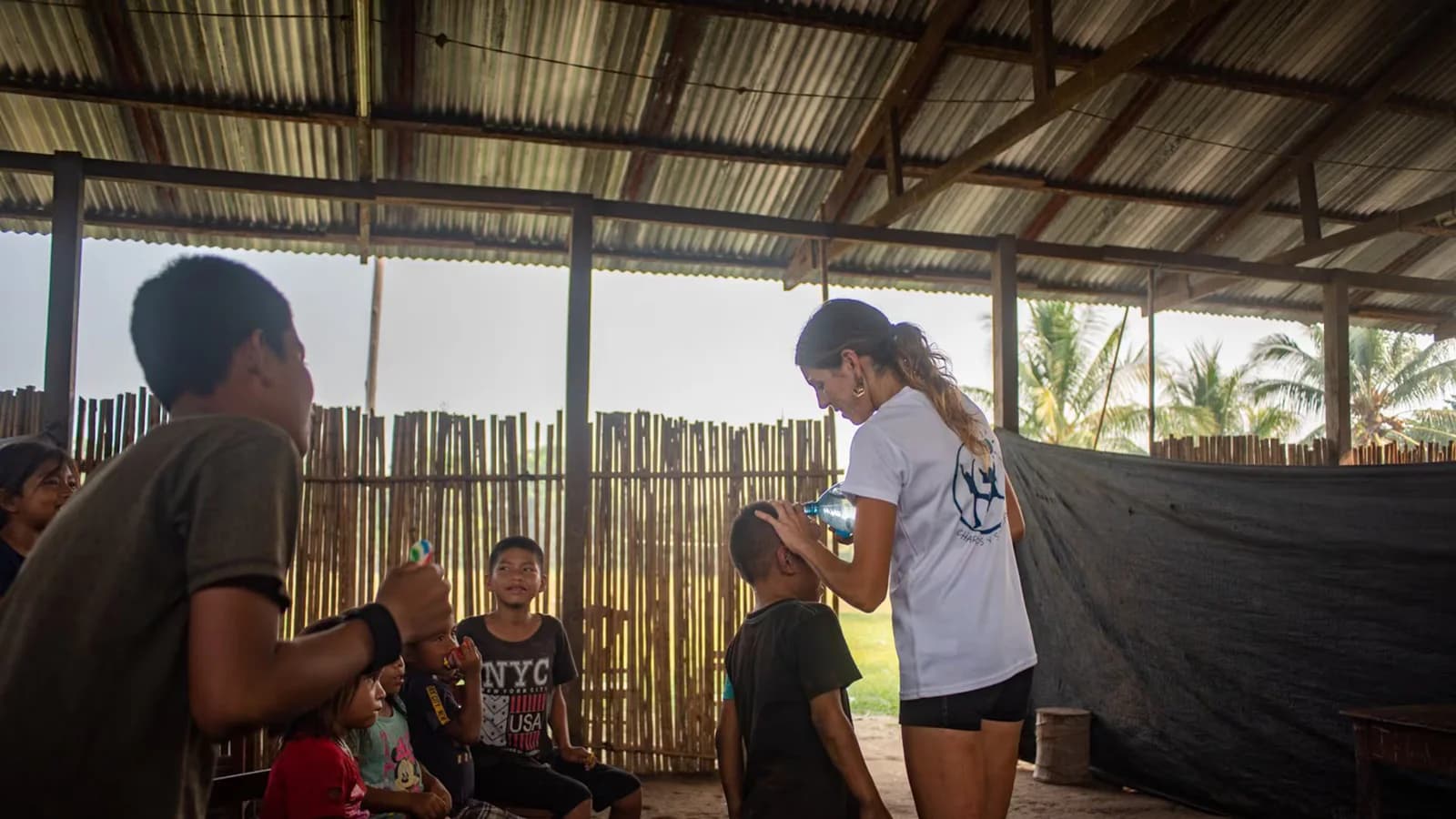 Charla sobre el acceso a la salud en comunidades de la Amazonía peruana