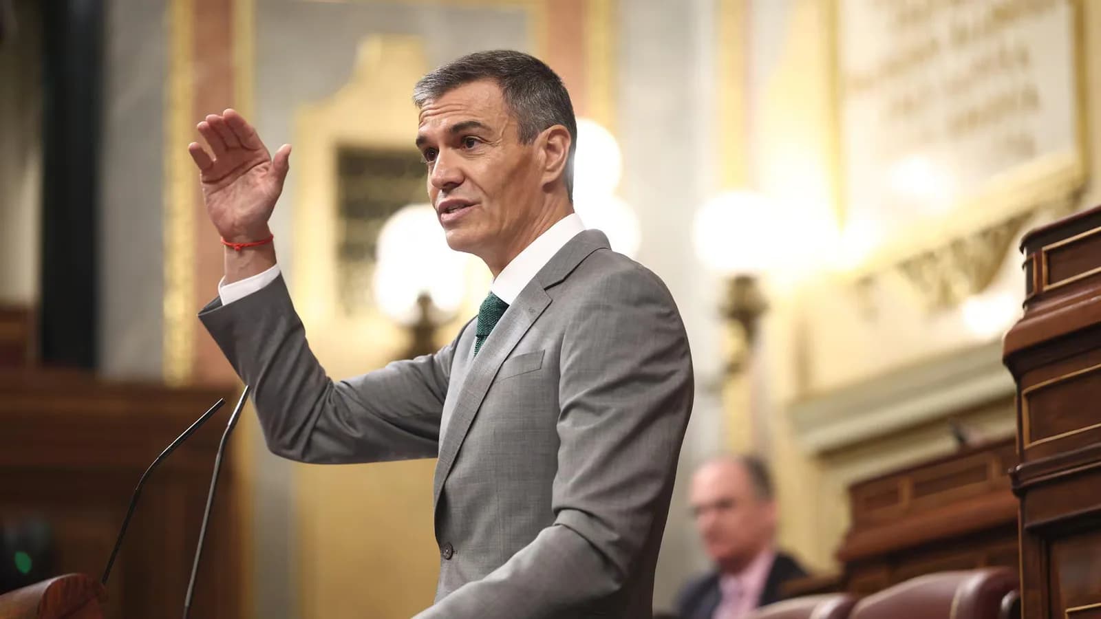 Sánchez anuncia 100 millones más para Ceuta y reclama un trato especial en la UE