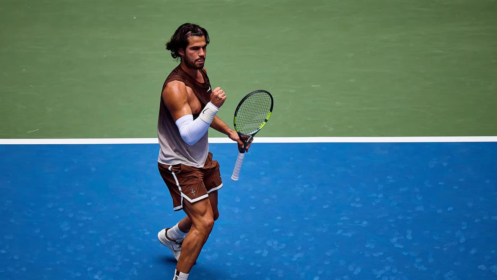 Alcaraz remonta ante Faria y avanza a la tercera ronda del US Open