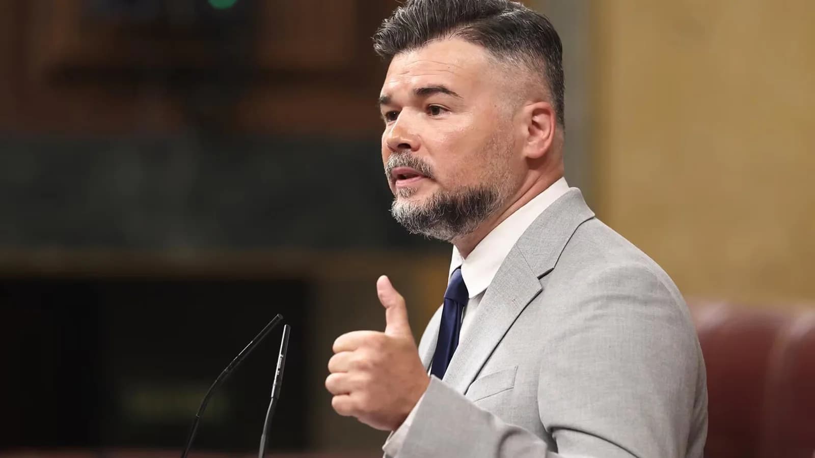 Rufián acusa al Gobierno español de ceder su dignidad ante Marruecos por la crisis de Ceuta