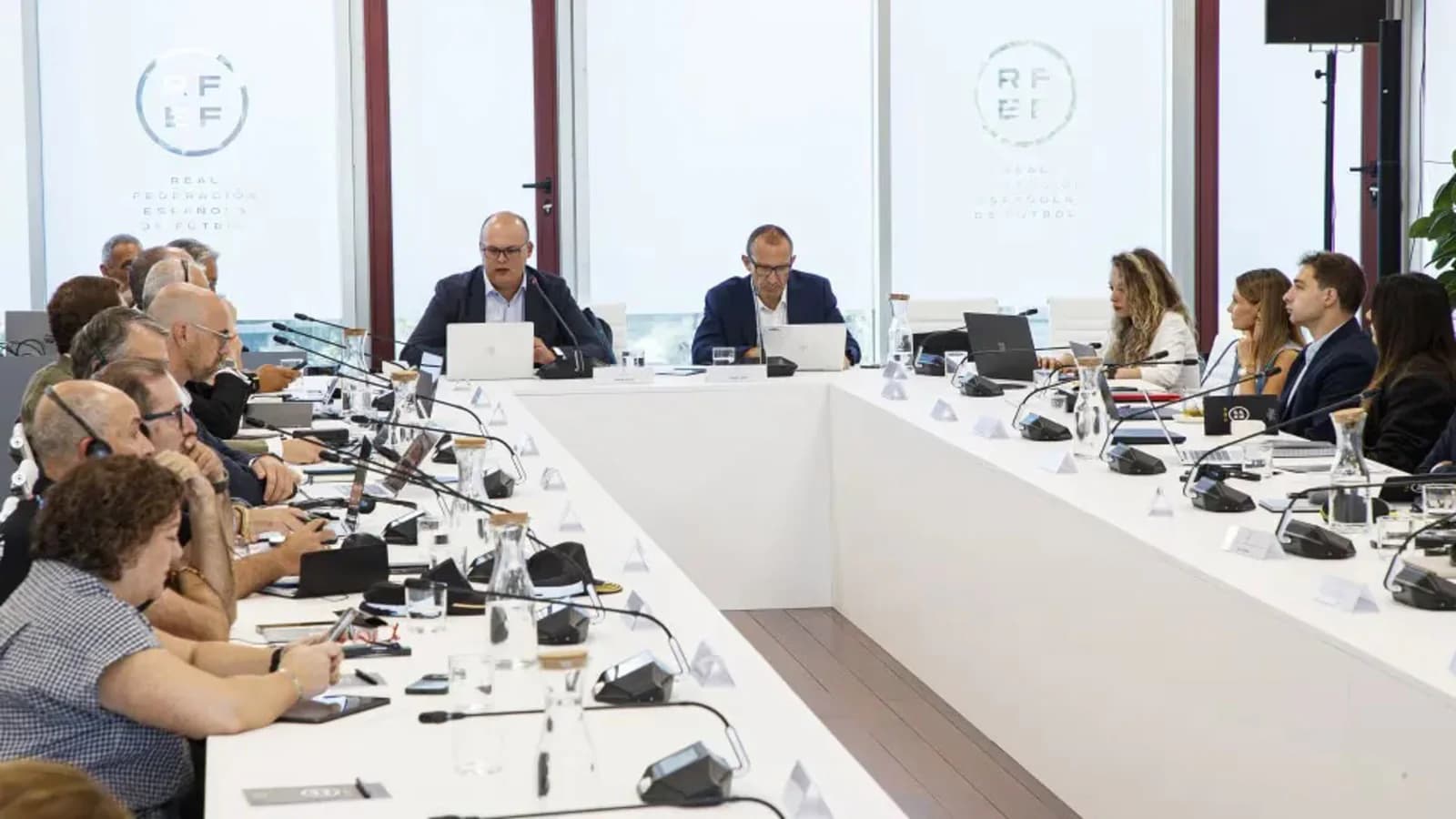 La RFEF reunió a los organismos que coordinarán la seguridad de la final de la Champions 2027