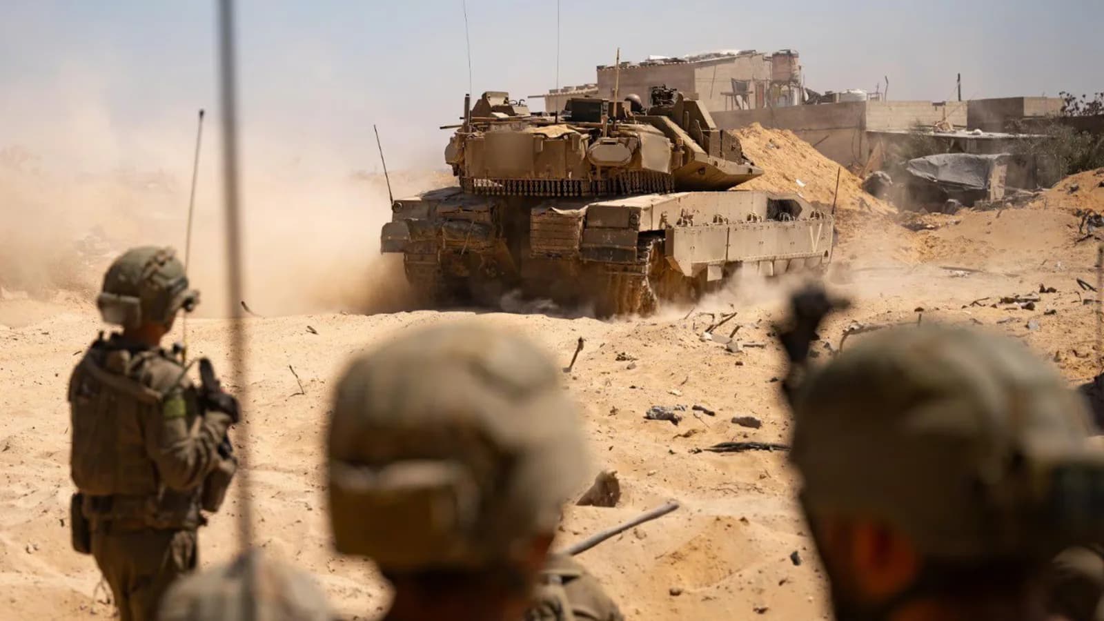 Israel denunció disparos contra sus tropas y lanzó un ataque en Gaza