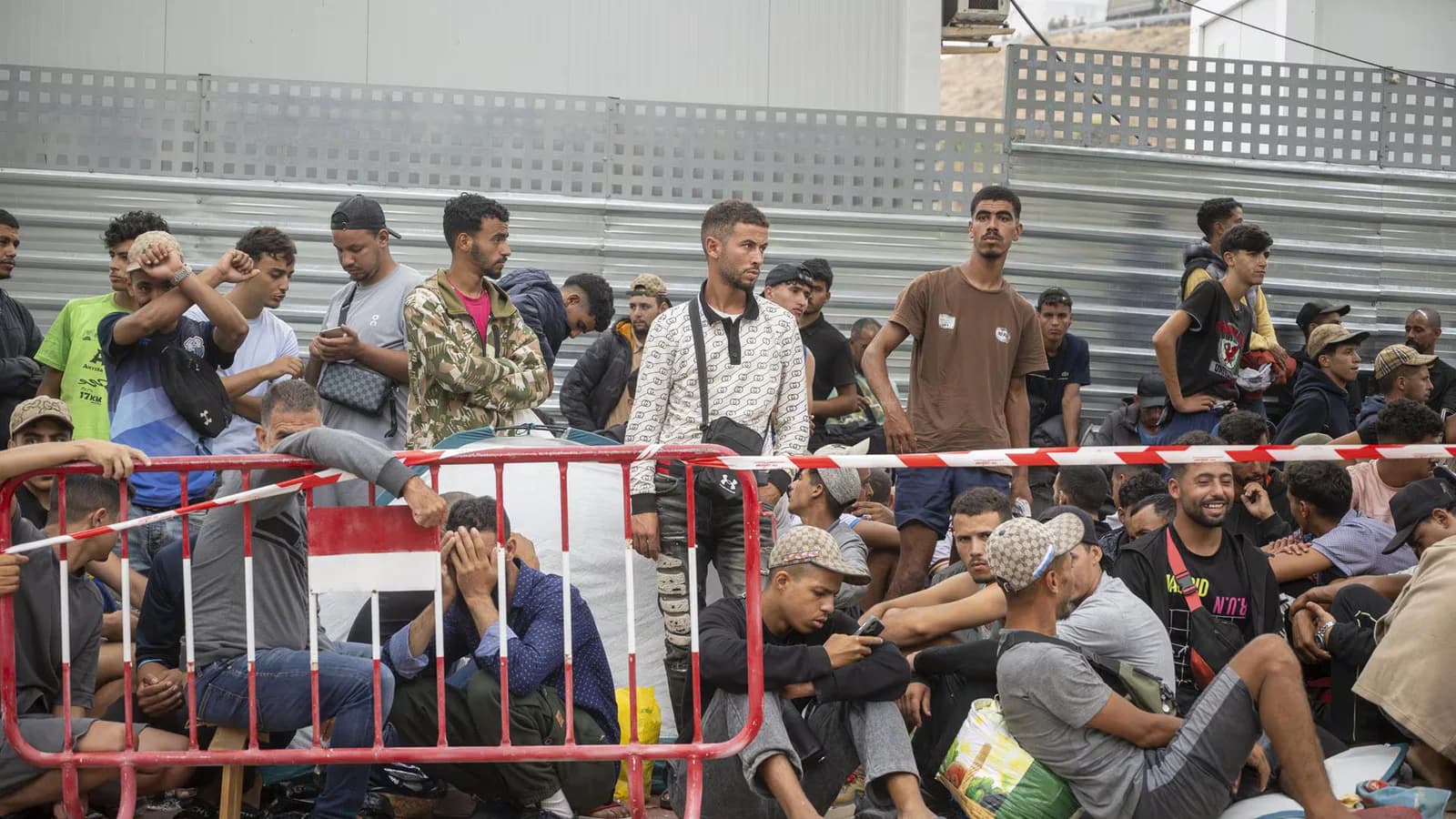España y la Comisión Europea avanzan en la ayuda para la crisis migratoria en Ceuta