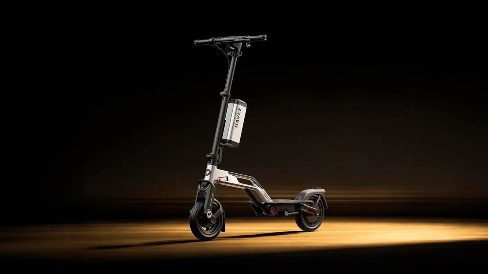 Navee presenta el patinete plegable Fold P10 y el exoesqueleto EXO S Pro