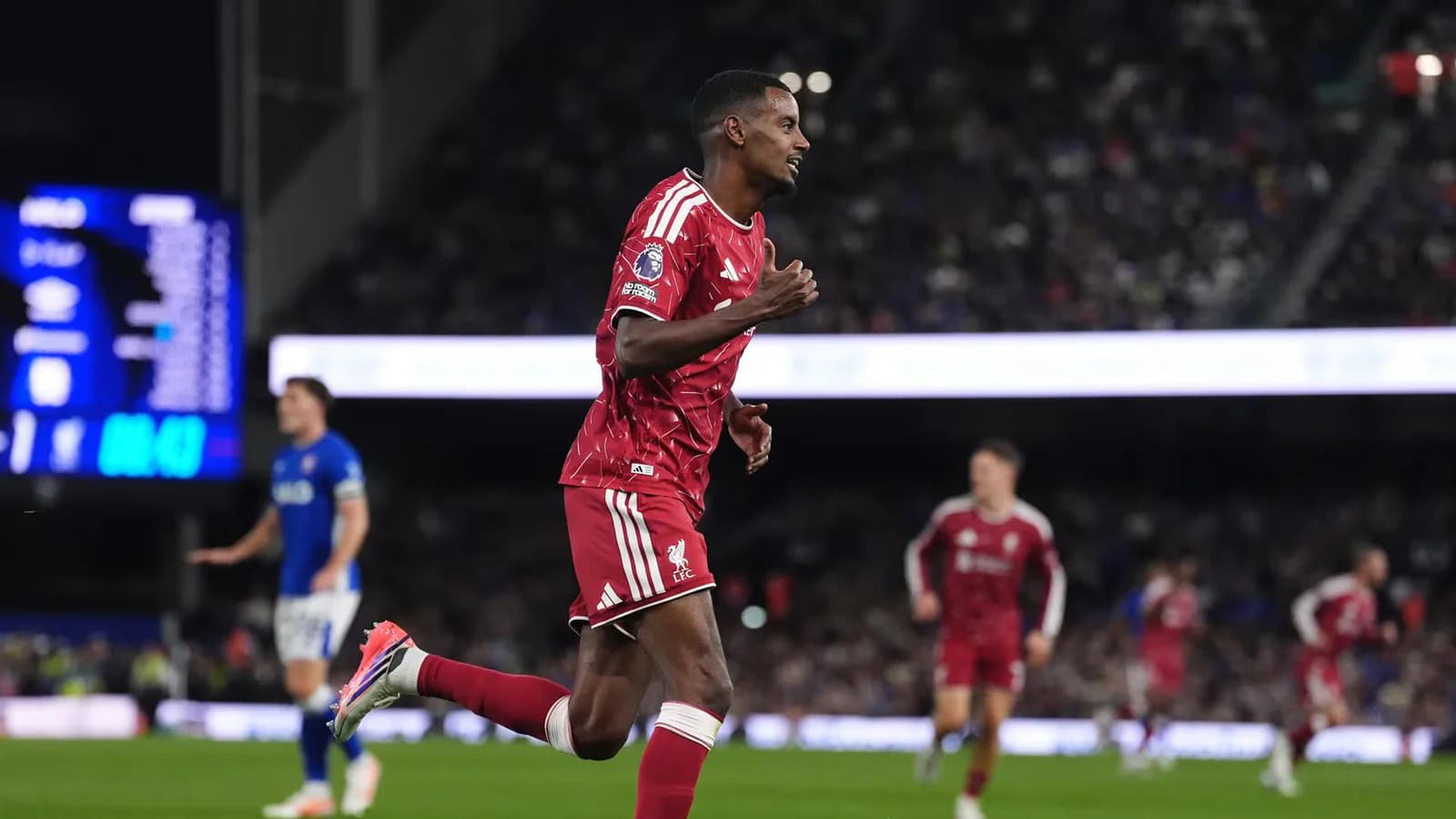 El Liverpool de Iraola logró su primer triunfo en la Premier ante Ipswich