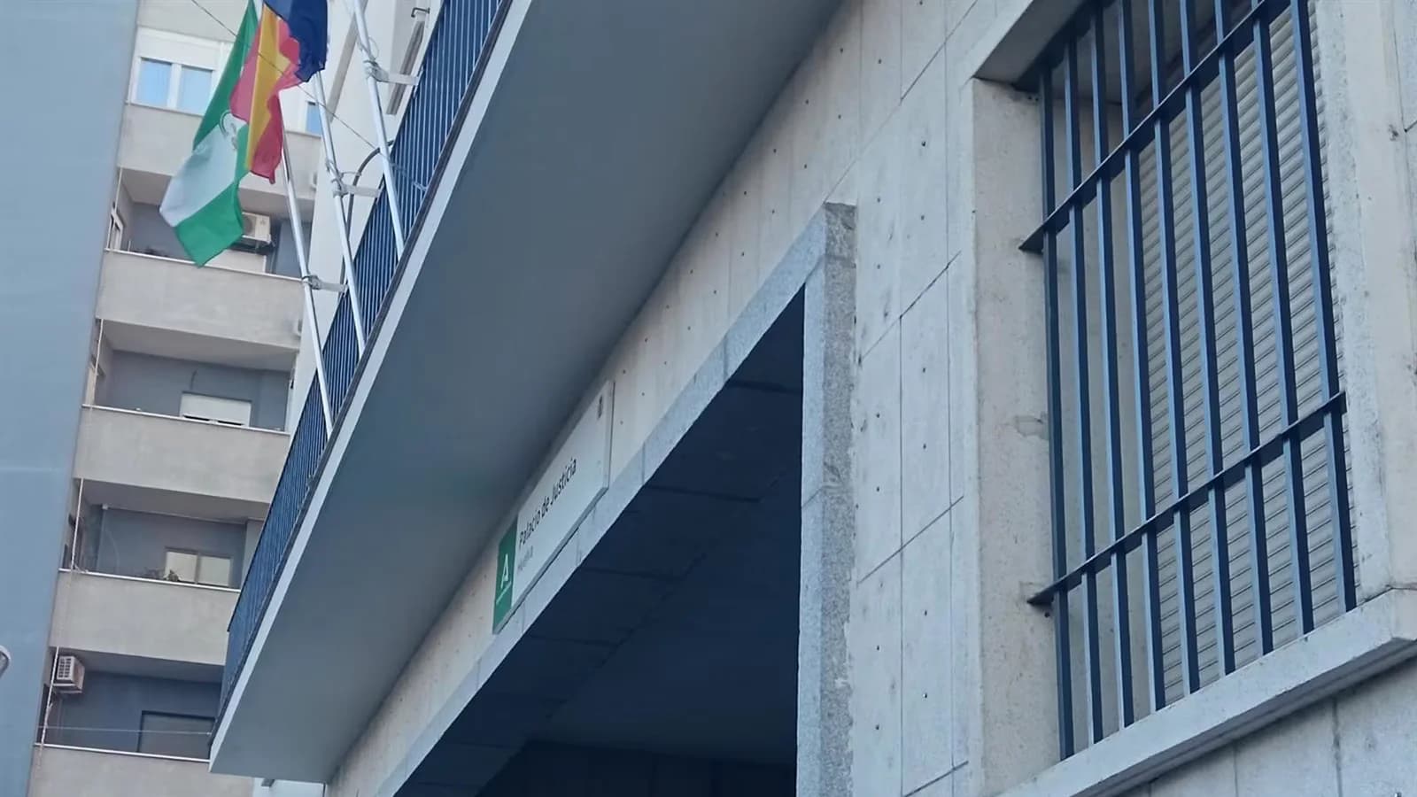 Nueve meses de prisión por agredir a un celador que le negó una receta en Bonares