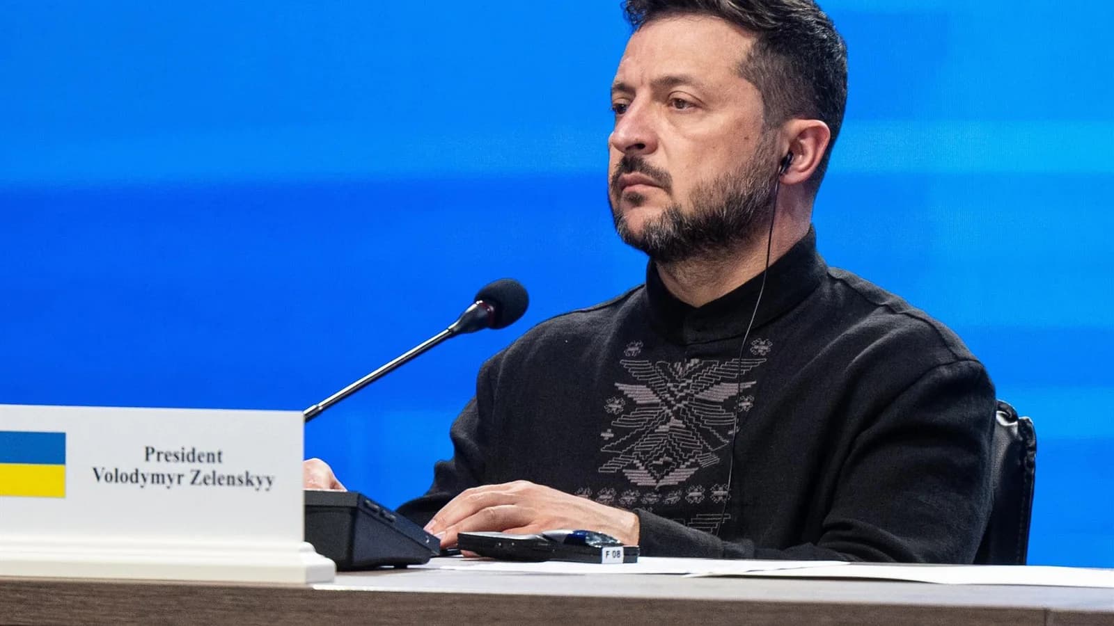Zelenski acusa a Rusia de atacar aeropuertos para obstaculizar la diplomacia con EE.UU.