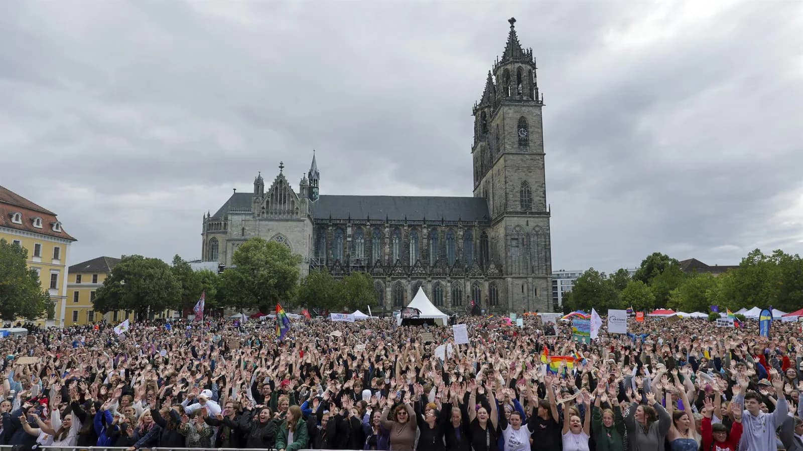 Miles marcharon en Magdeburgo contra un posible gobierno de AfD