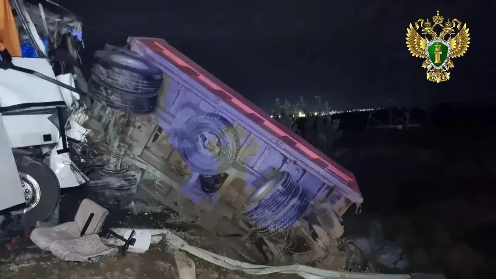 Al menos 18 muertos tras la caída de un autobús en la isla de Fogo