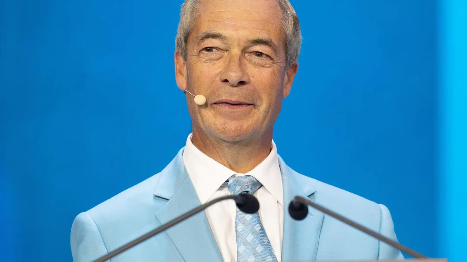 Farage niega haber escuchado una charla sobre posibles donaciones ilegales