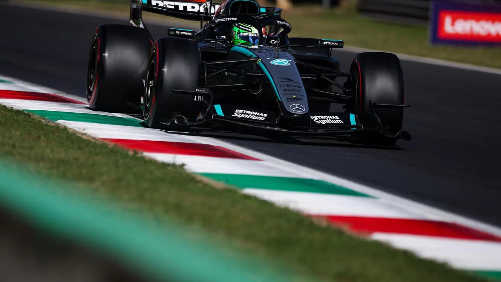 Kimi Antonelli ganó en Monza tras remontar desde el puesto 19 y amplió su liderazgo