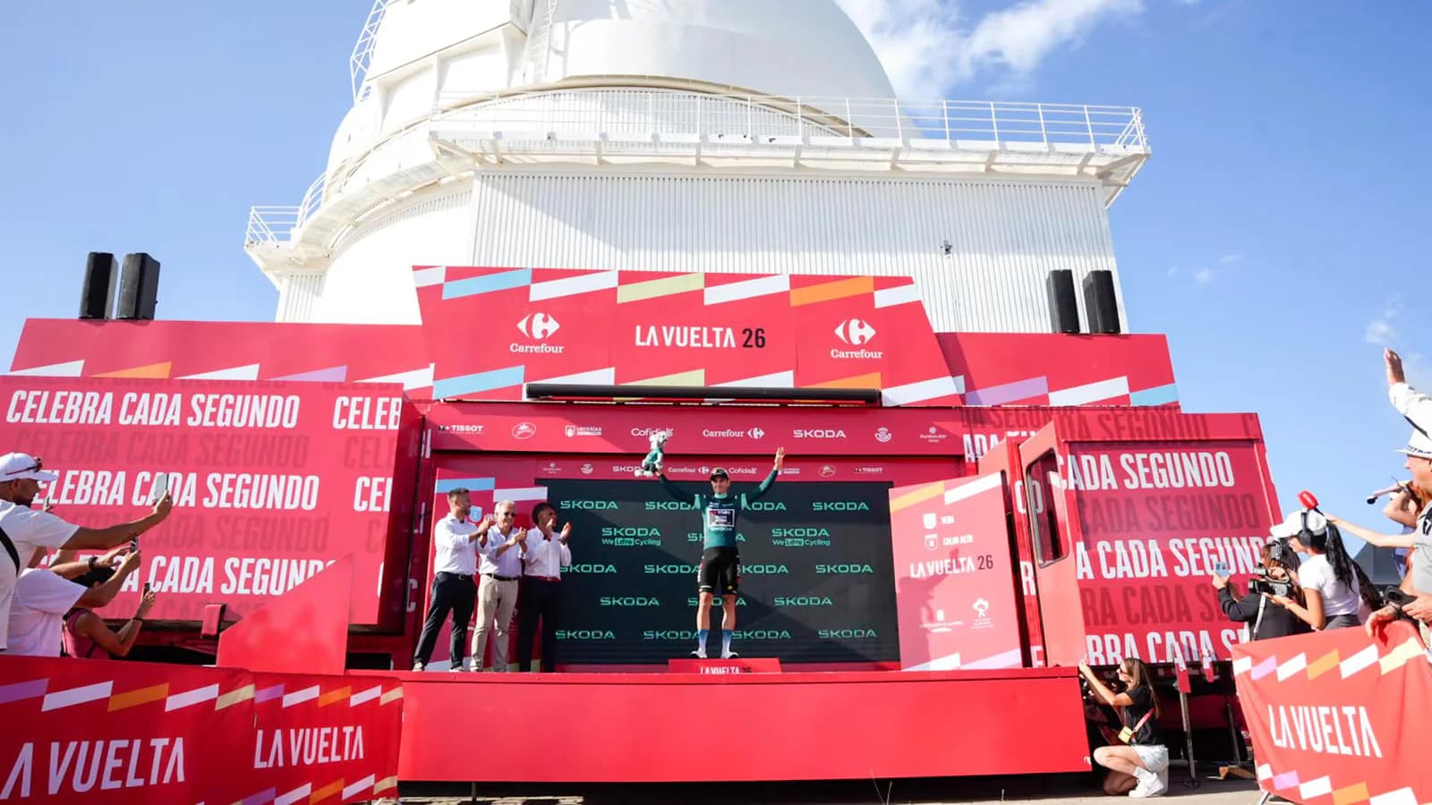 Wout van Aert ganó la etapa 15 de La Vuelta, recortada por el calor en Córdoba