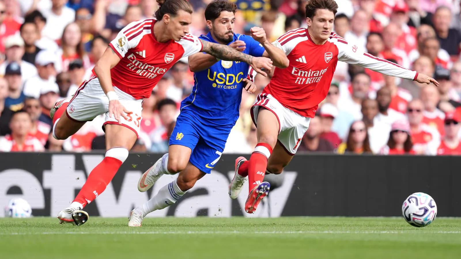 Arsenal derrotó al Chelsea y ganó el duelo de entrenadores españoles en Londres