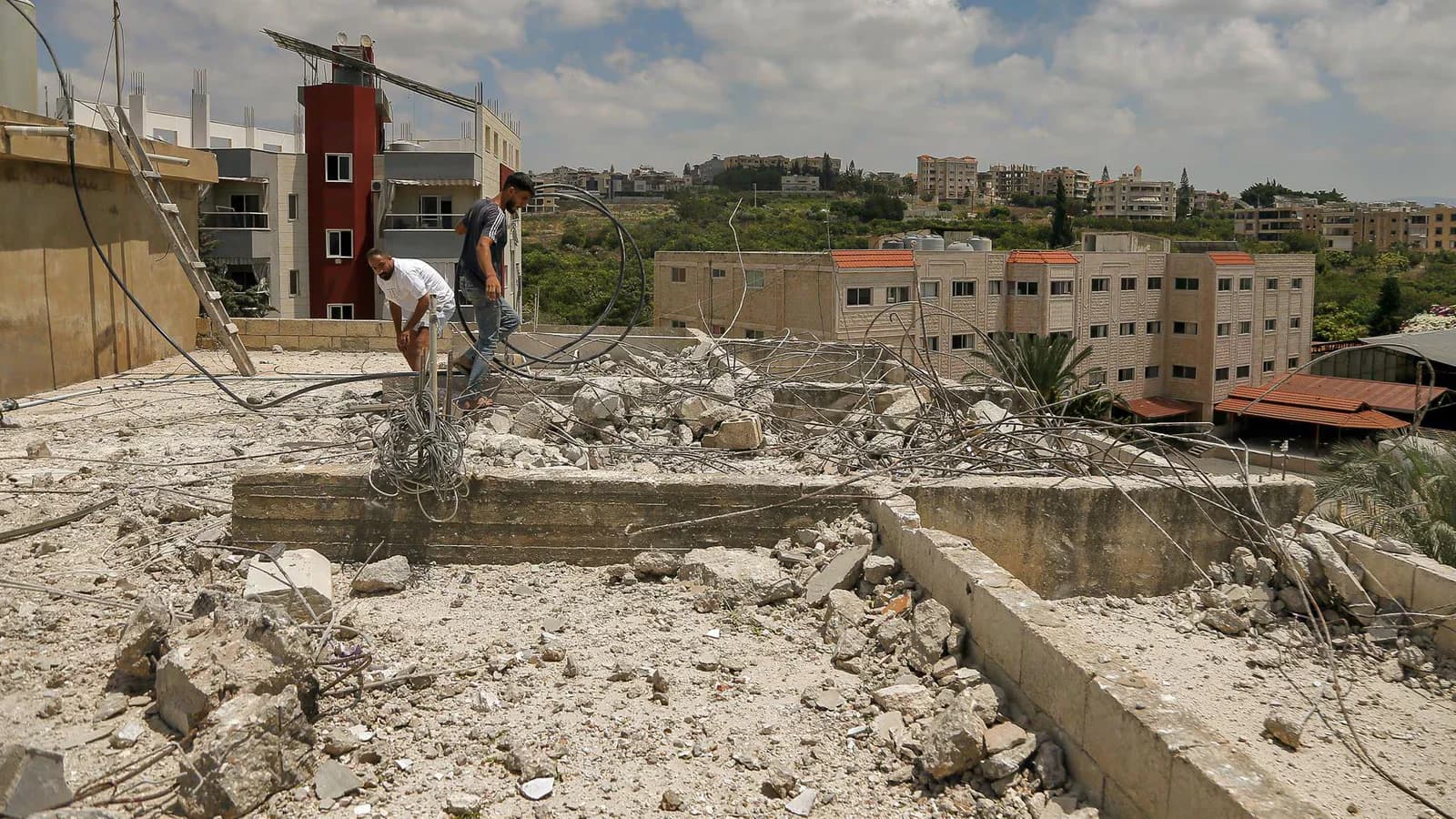Israel ordena evacuar una zona de Deir al Zahrani antes de atacar a Hezbolá