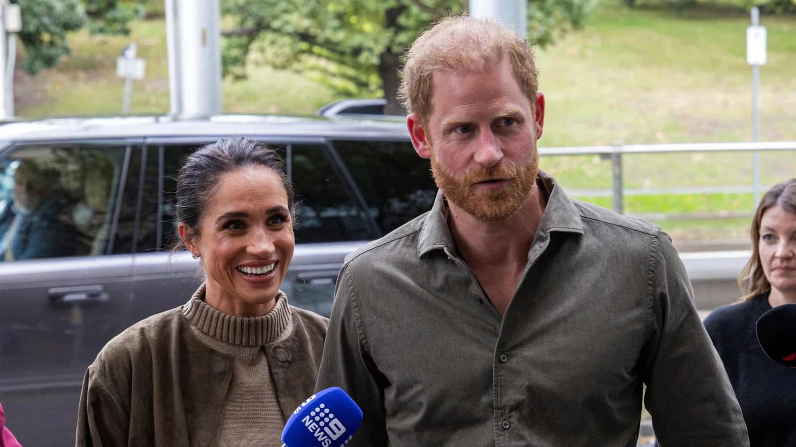 Carlos III aclara que Enrique y Meghan son ciudadanos privados y no representan a la Corona
