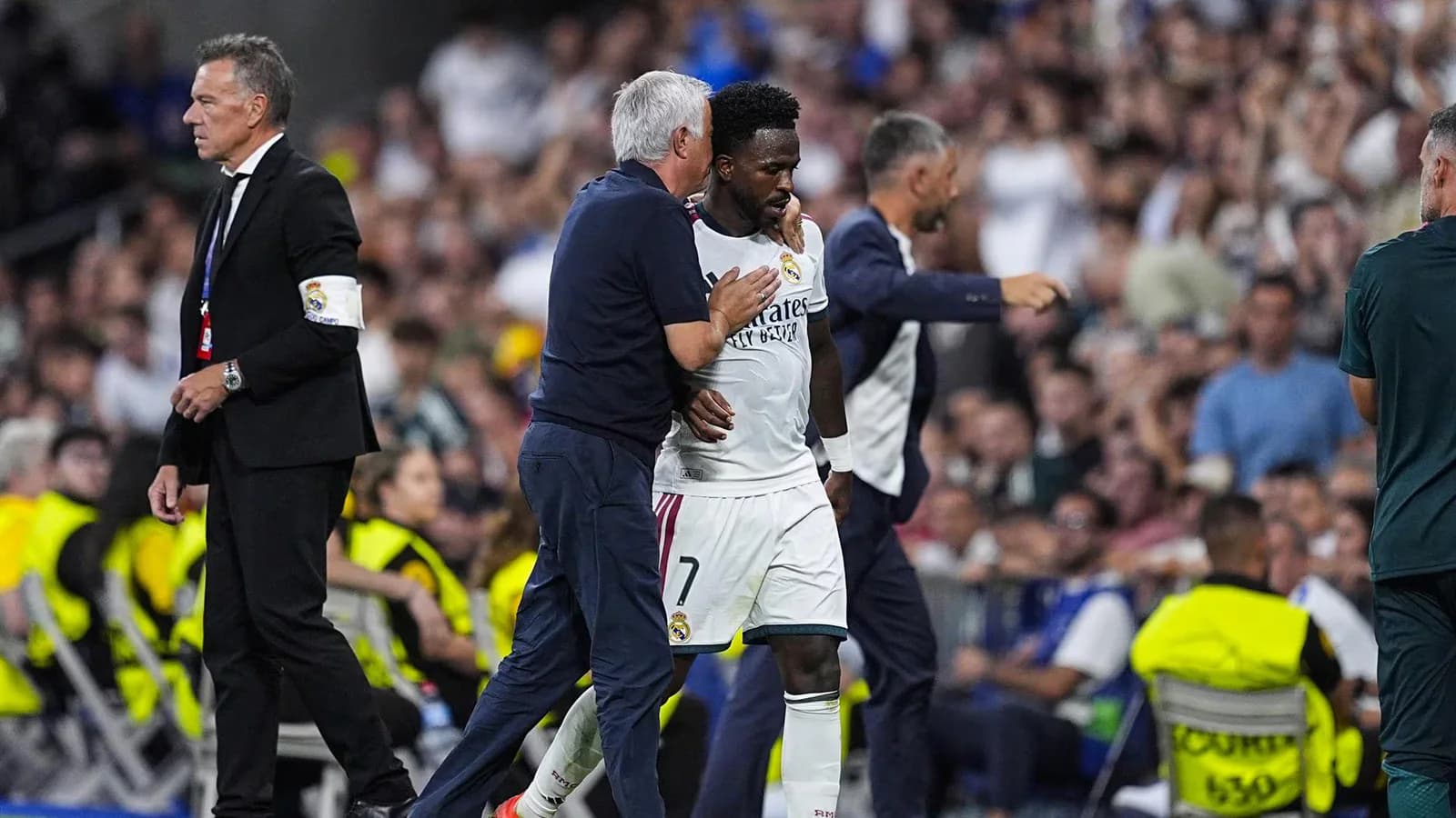 Mourinho respaldó a Vinícius: “No está a tope, pero trabaja más que nunca”