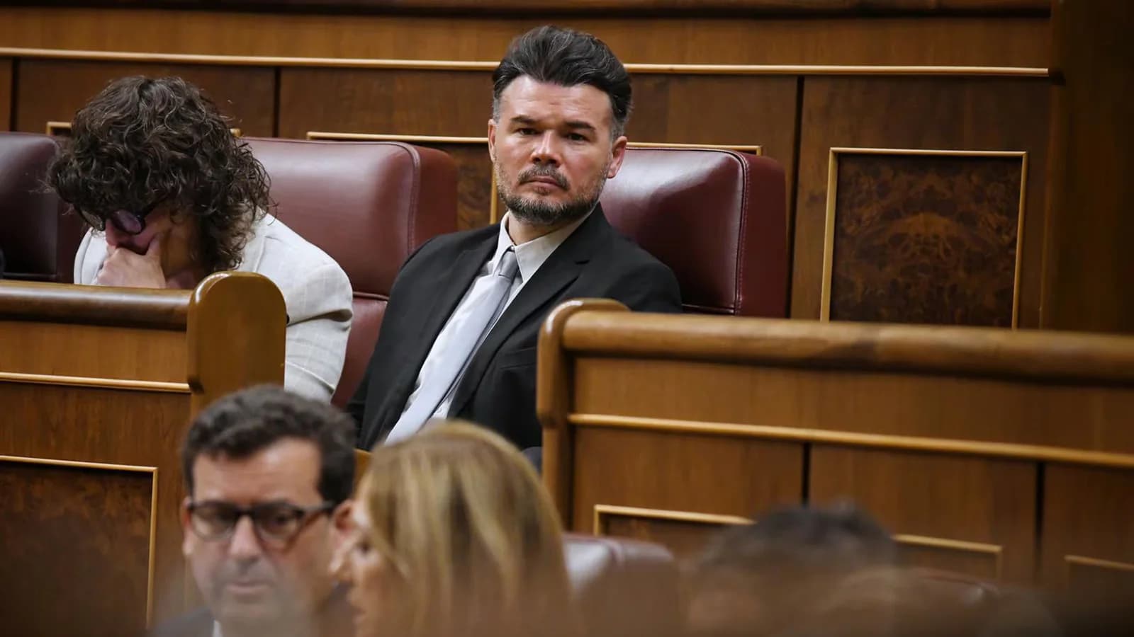 Rufián reclama a Sánchez una reacción ante una posible mayoría de PP y Vox