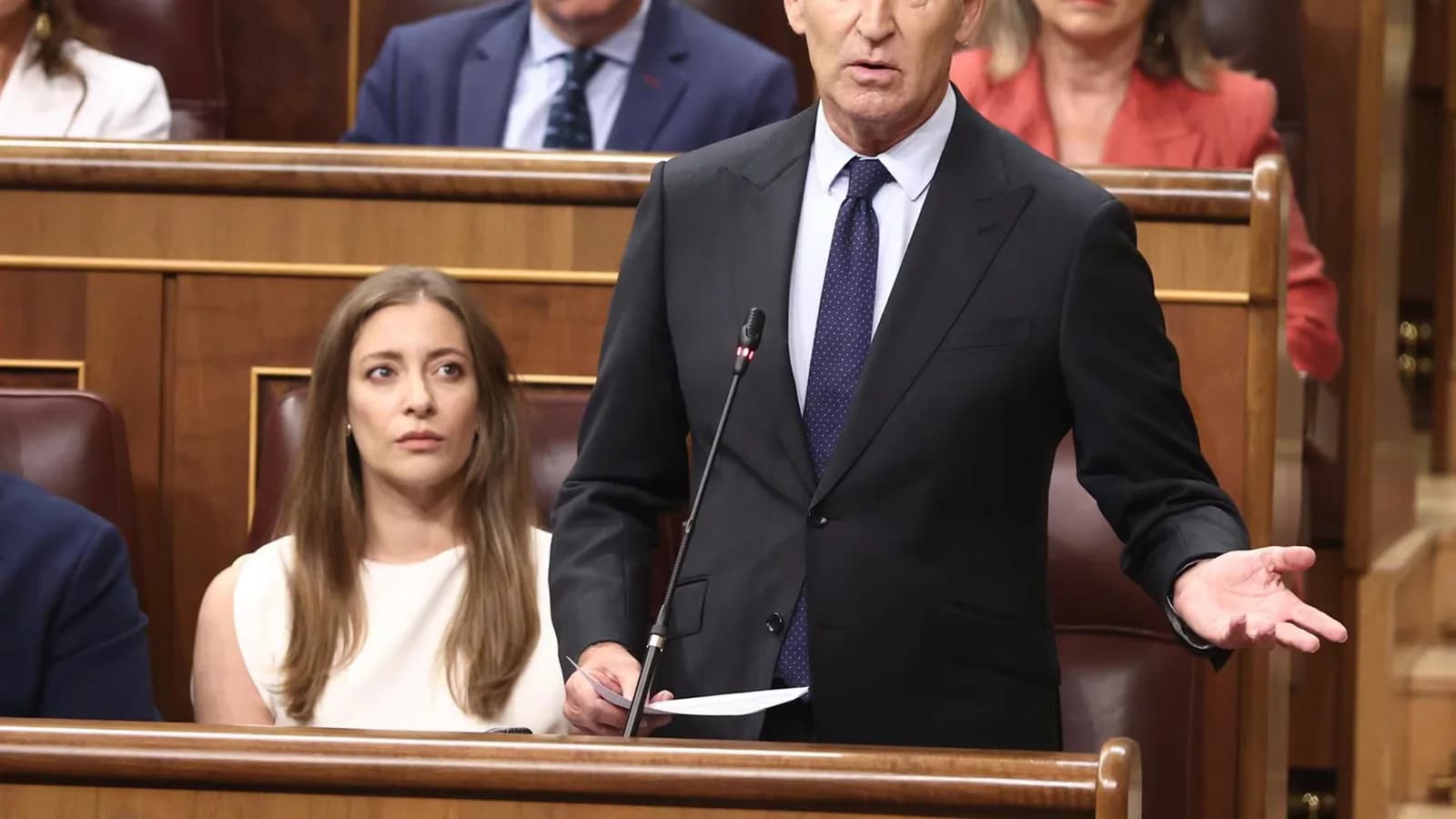 Feijóo cuestionó a Sánchez por Marruecos y afirmó que no es un “presidente libre”