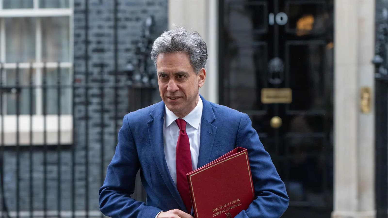 Miliband defiende las sanciones a los asentamientos pese a la reacción de Israel