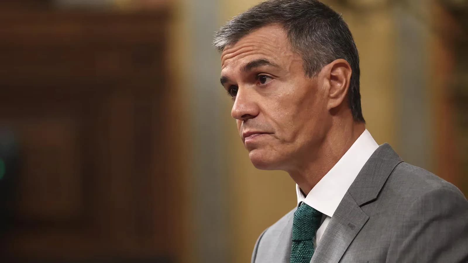 Sánchez mantiene abiertas las opciones para redistribuir migrantes de Ceuta