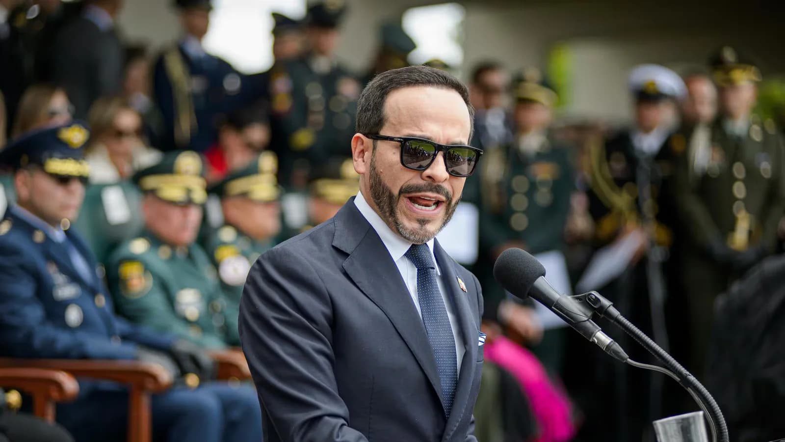 De la Espriella firmó 70 extradiciones en sus primeros 32 días de gobierno