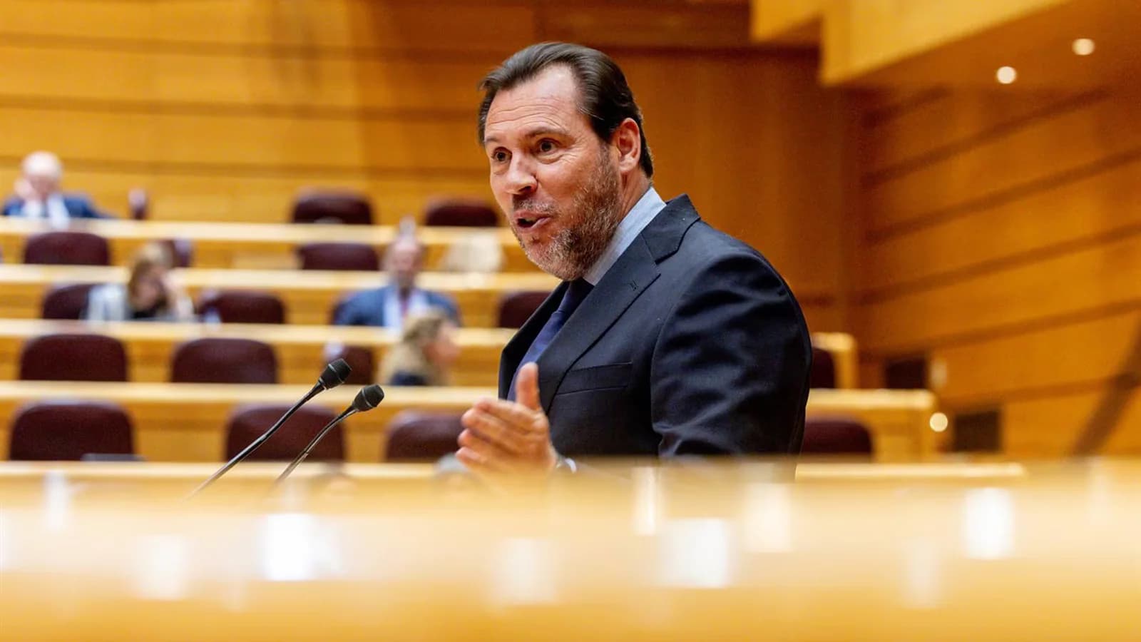 Óscar Puente cuestionó la respuesta del CNI ante la convocatoria sobre Ceuta