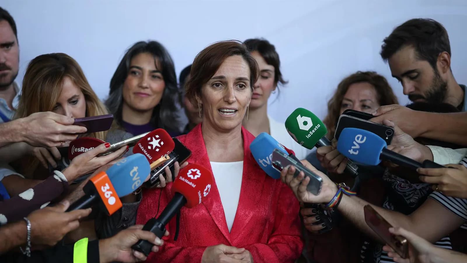 Mónica García cuestionó el uso de fondos públicos para la F1 de Madrid