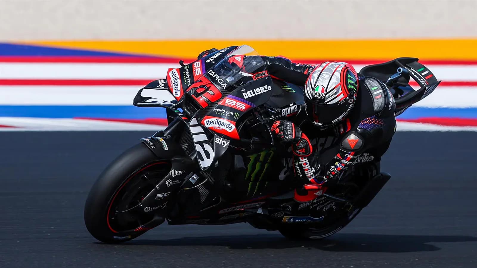 Marco Bezzecchi se quedó con la pole en Misano por delante de Marc Márquez