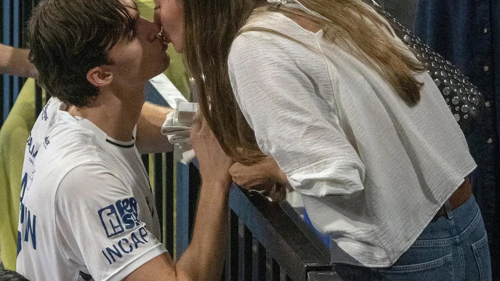 Pablo Urdangarin debutó con una victoria y el aliento de Johanna Zott