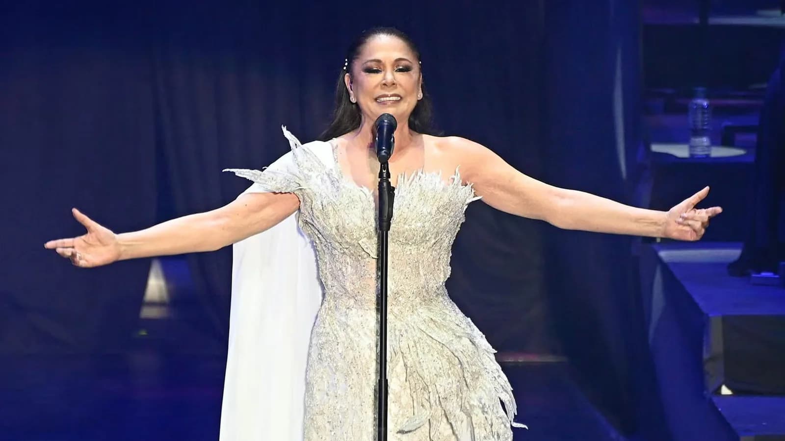 Isabel Pantoja y Lola García compartieron escenario en un concierto en Canarias