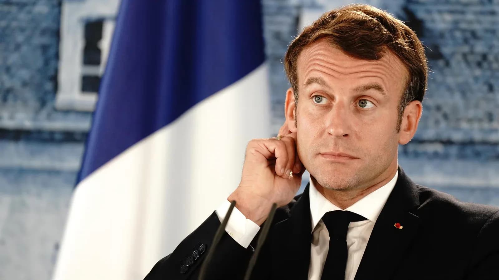 Macron alcanza su nivel más bajo de aprobación: 16%, según un sondeo