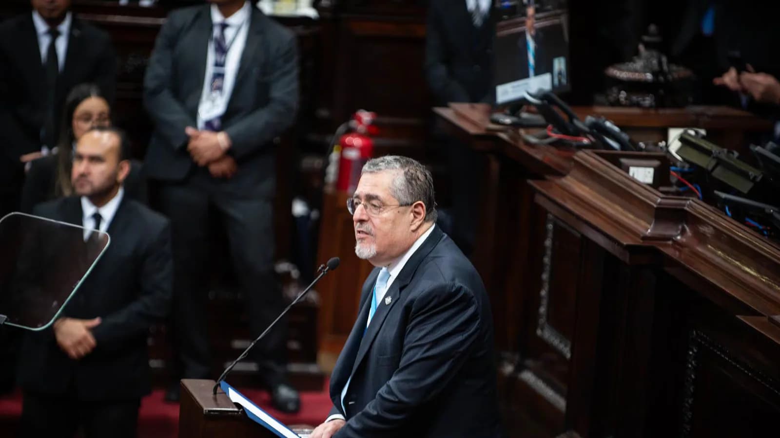 Arévalo acusa a políticos y narcotraficantes de financiar cortes de rutas en Guatemala