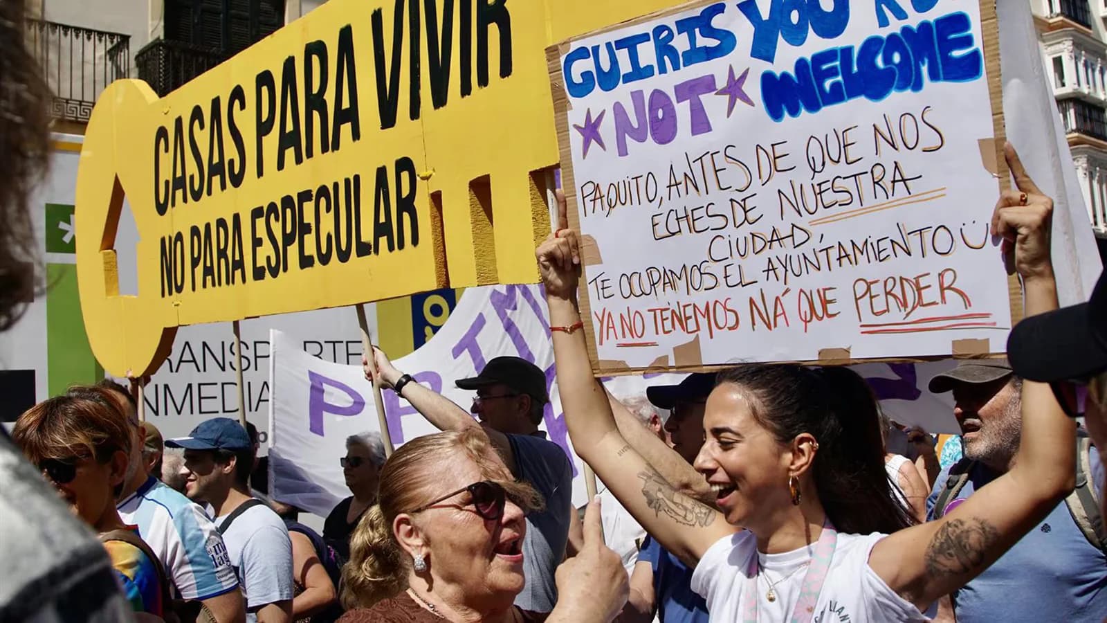 La vivienda sigue al frente de las preocupaciones en España y la inmigración baja al tercer lugar