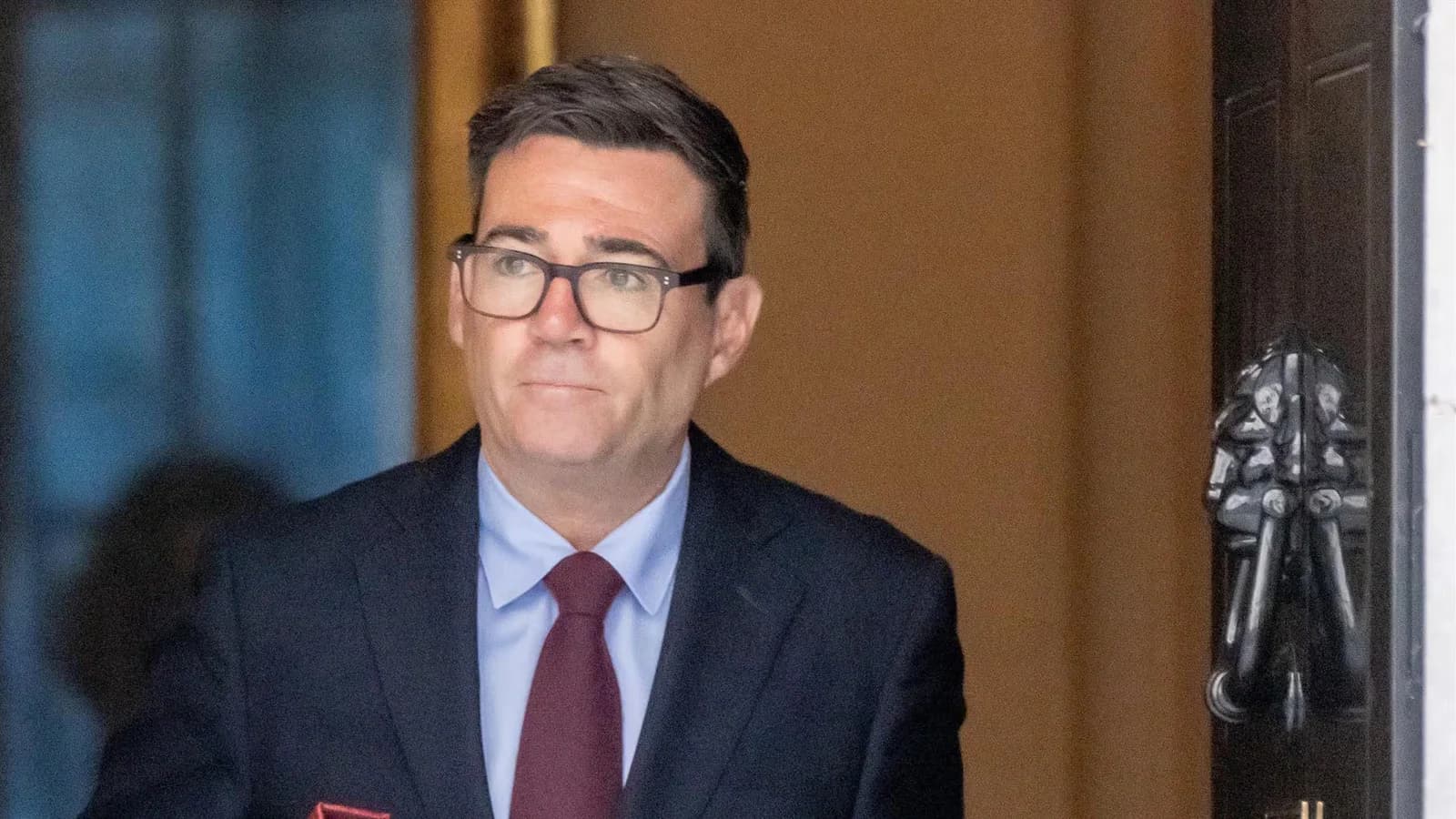 Andy Burnham suspende su agenda por la muerte de su padre