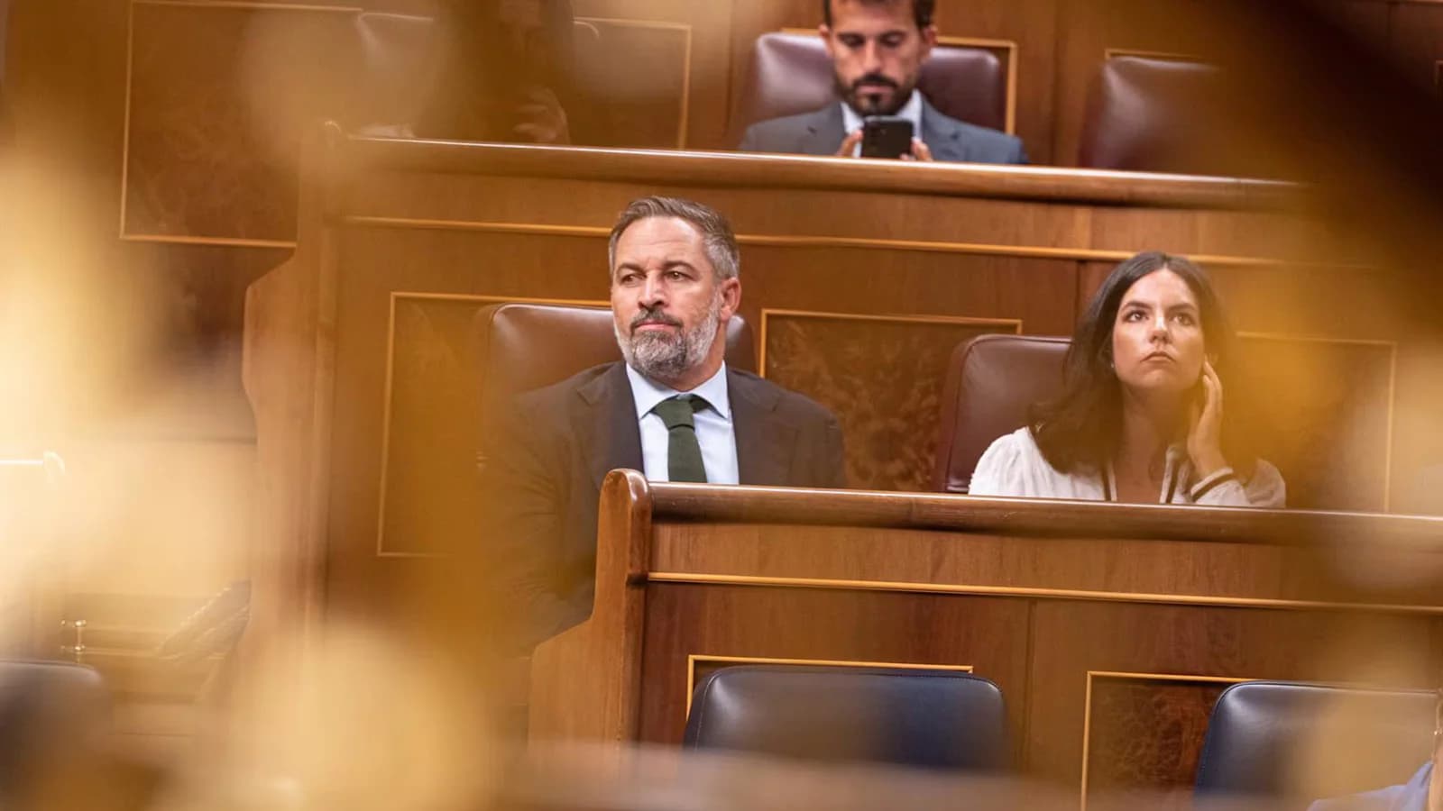 Abascal propone “repatriaciones” para inmigrantes que delinquen y “remigración” para quienes no trabajan