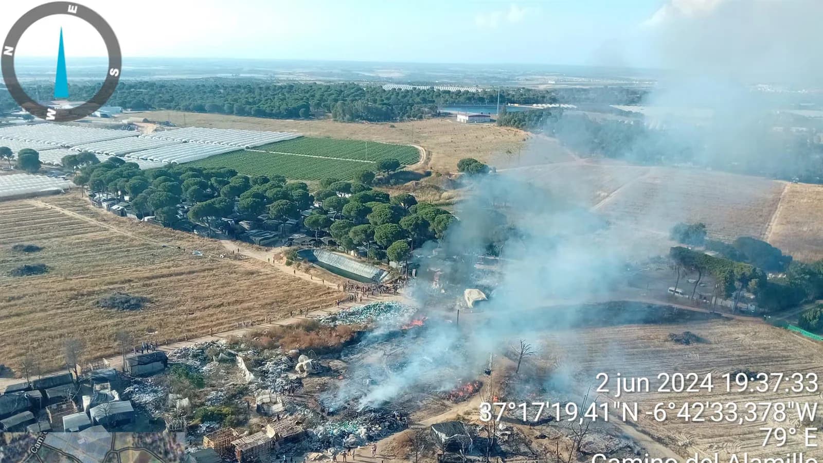 Una persona murió en un incendio en un asentamiento de Lucena del Puerto