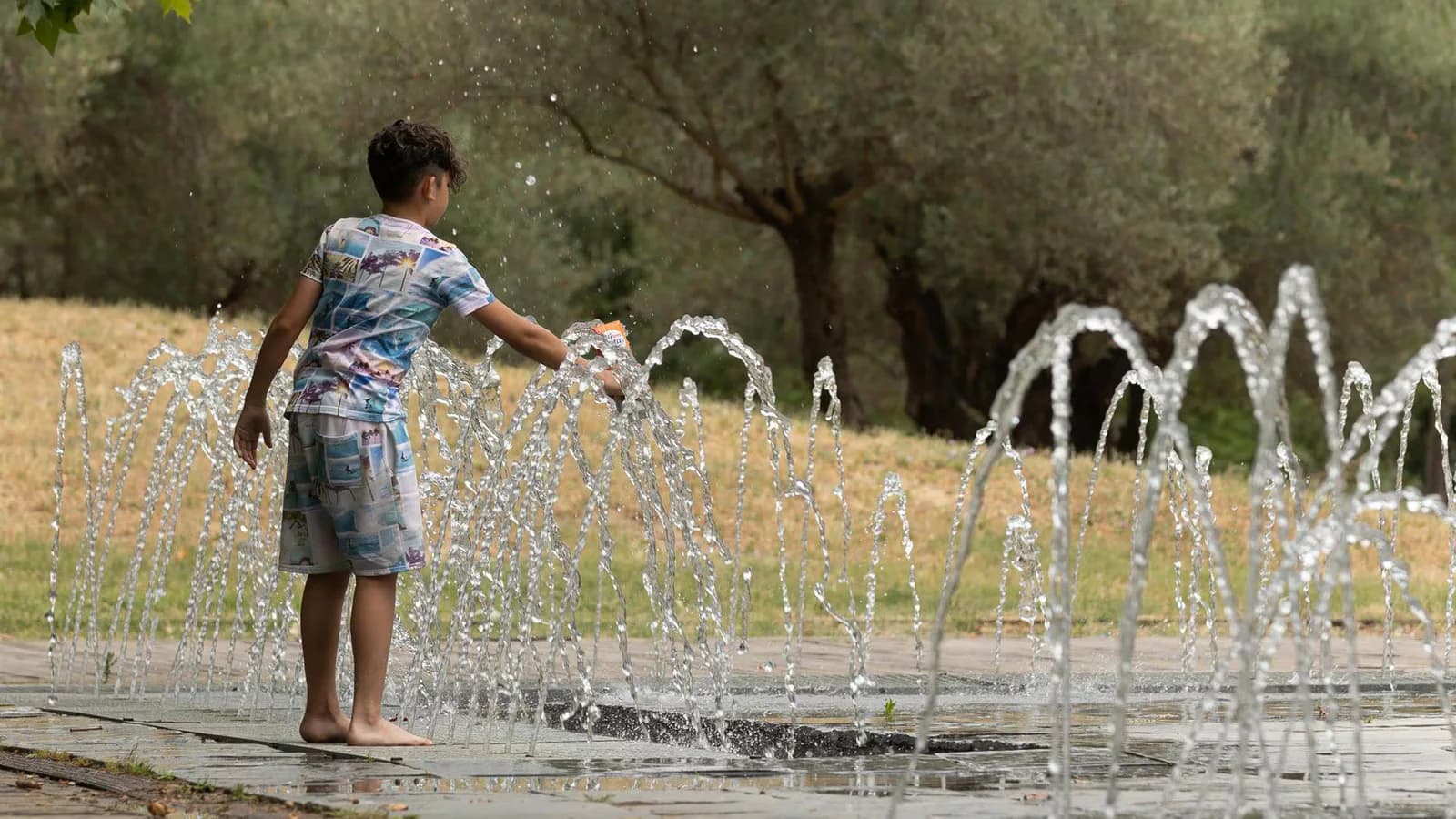Ocho comunidades afrontan avisos por calor y Canarias, también por polvo en suspensión