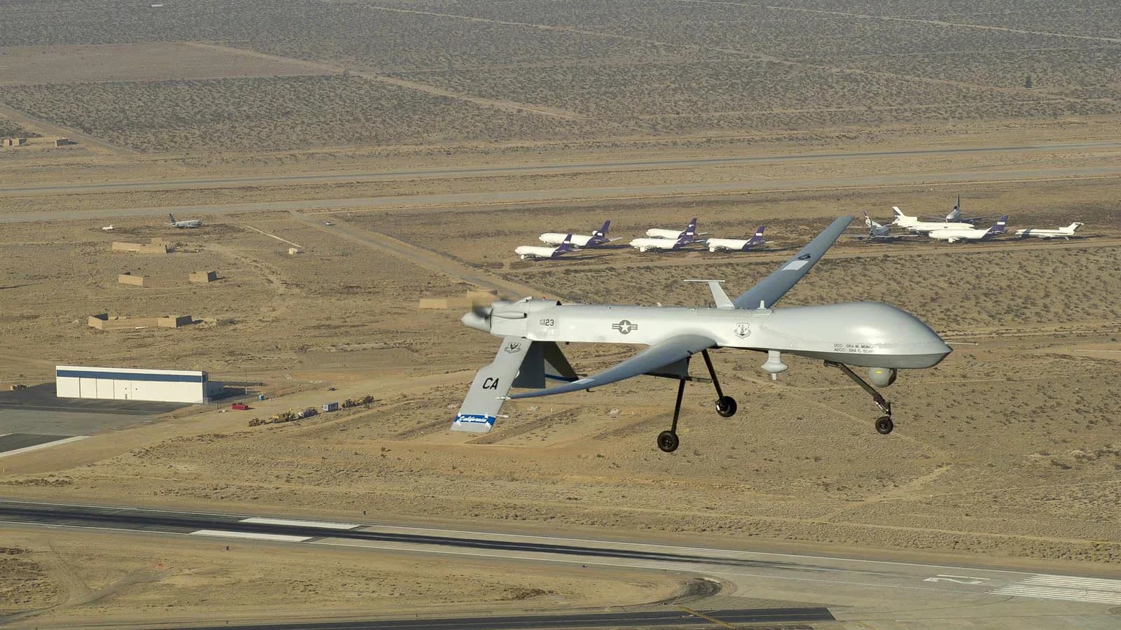 Irán afirma que derribó otros dos drones estadounidenses cerca del estrecho de Ormuz