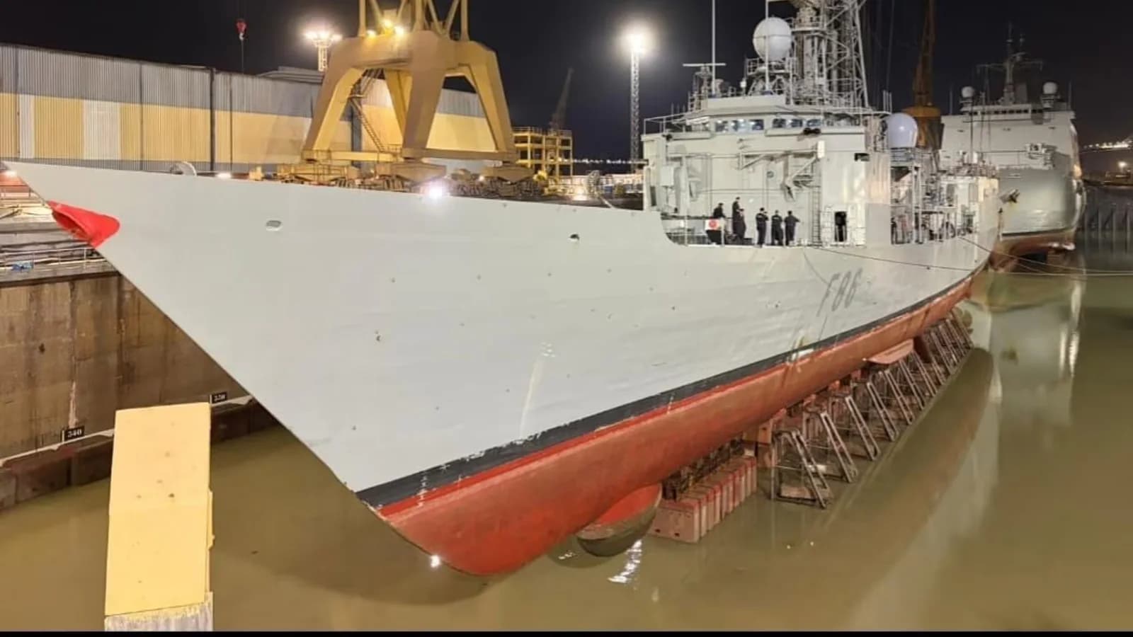 La Armada pondrá a punto varios buques en la Bahía de Cádiz antes de 2027