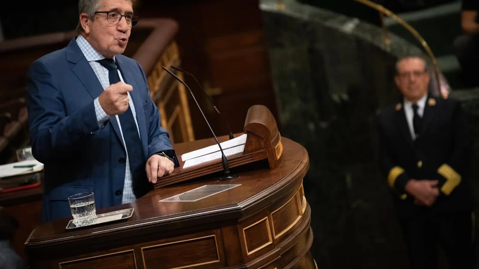El PSOE acusa al PP, Vox y Junts de rechazar el registro obligatorio de lobbies