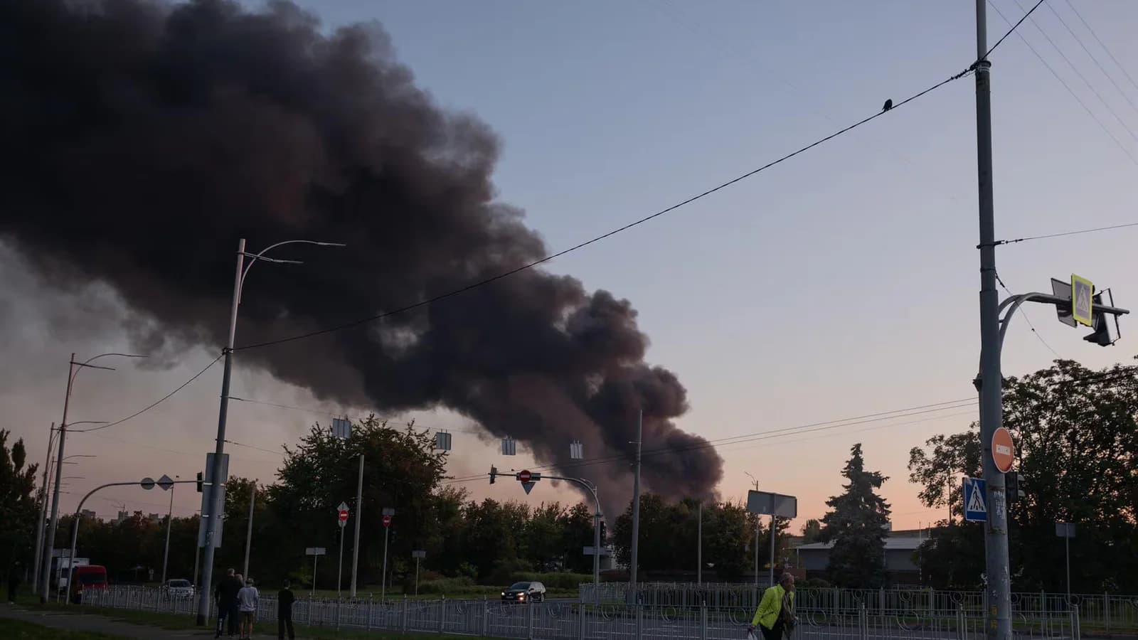 Cinco muertos y siete heridos tras un ataque contra un autobús en Nikopol