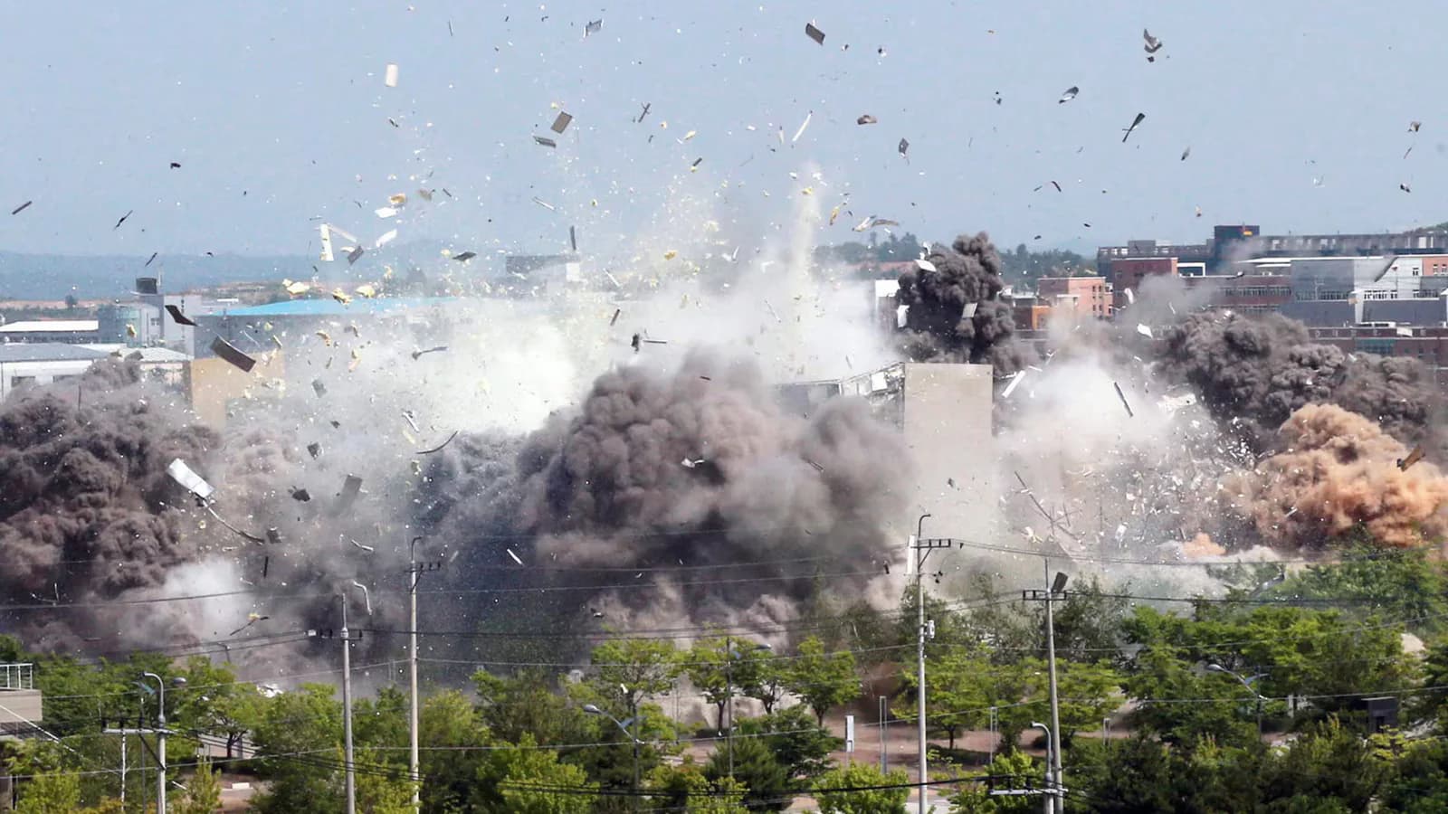 Seúl reclama a Corea del Norte 28,3 millones de euros por demoler una oficina