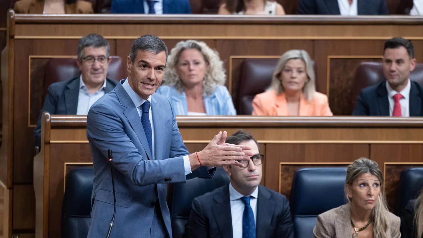 Sánchez califica de «vergüenza» la suspensión del voto de descendientes de exiliados