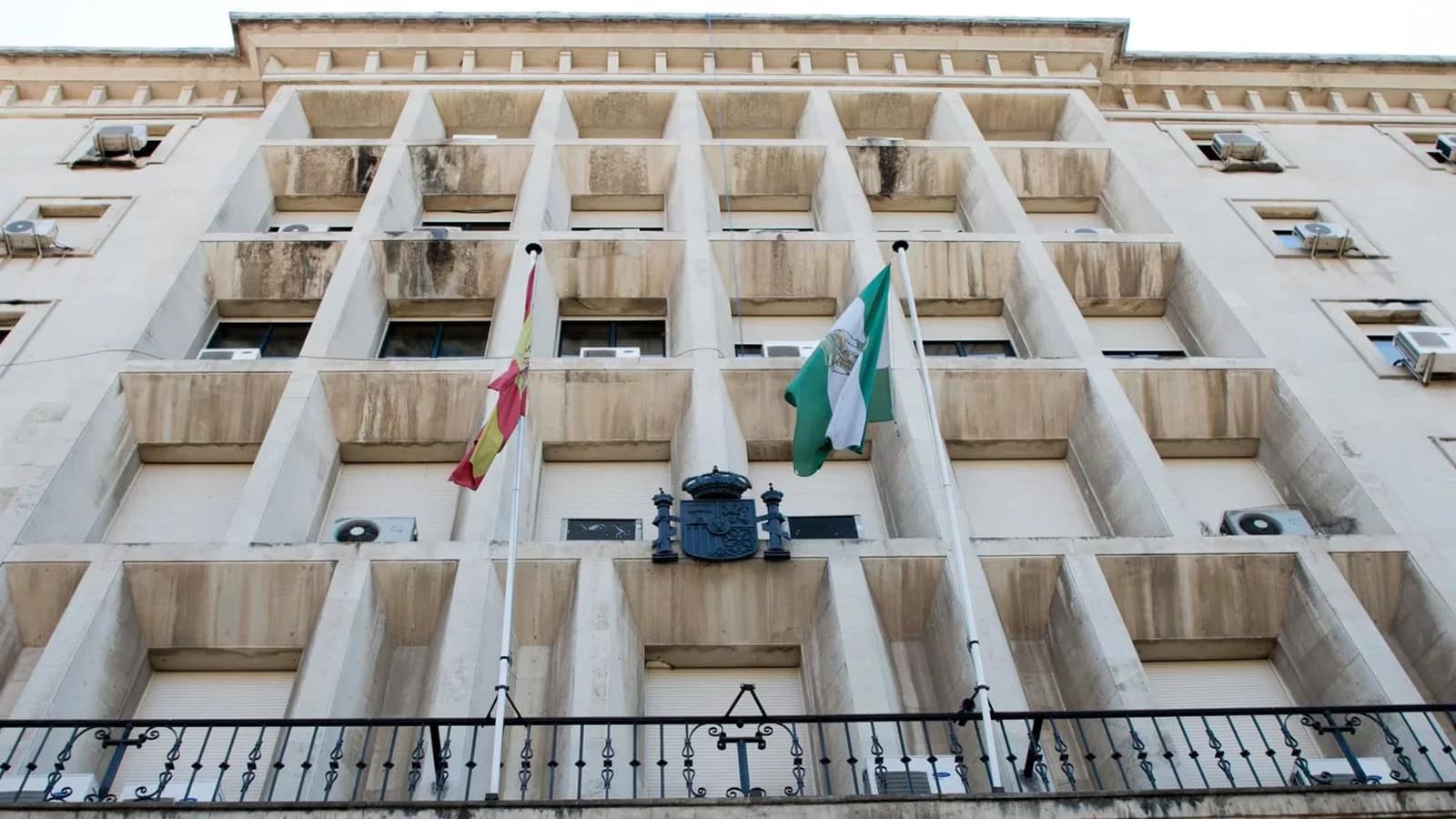 La Fiscalía pide cuatro años y medio para dos acusados de agredir a un policía en Sevilla