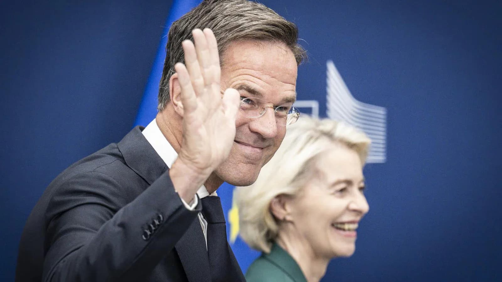 La OTAN respalda el instrumento europeo de Von der Leyen para responder a ataques híbridos