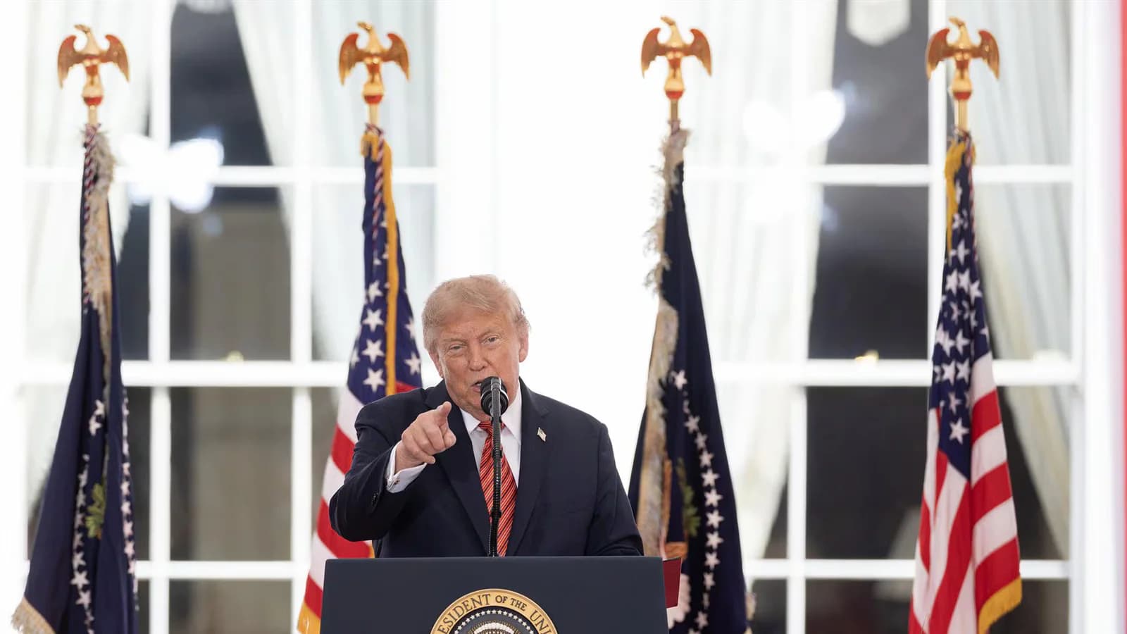 Trump amenazó a la UE con fuertes aranceles por una posible asociación de Canadá
